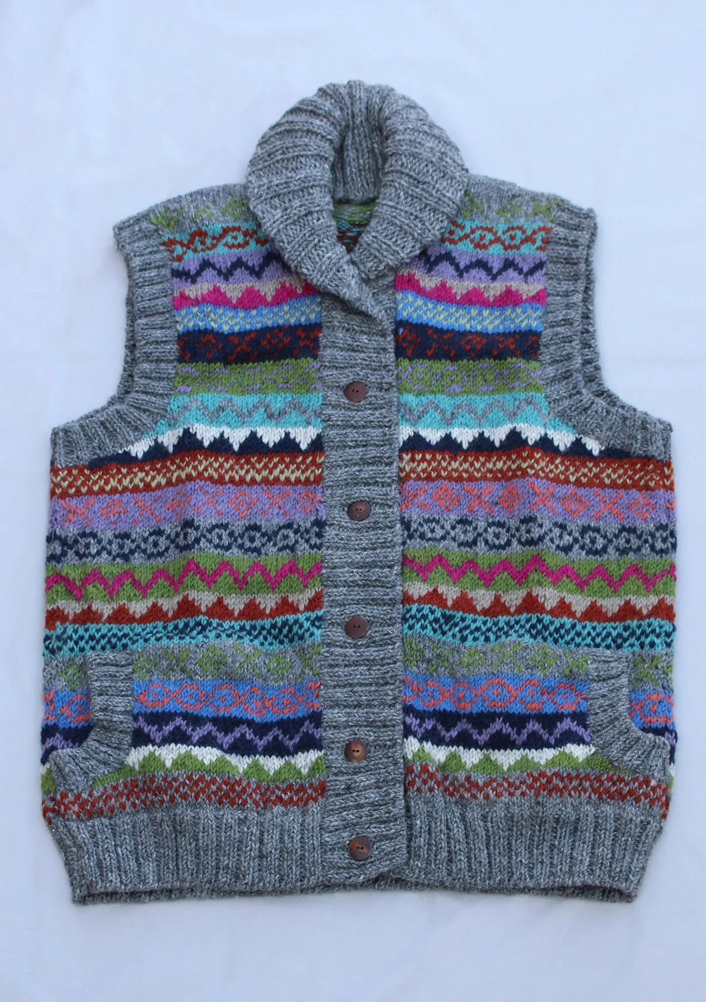 Handknitted Women's Multicolor Sleeveless Cardigan