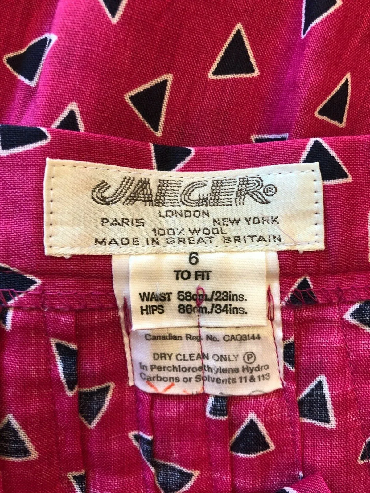 Jaeger Vintage Hot Pink Pleated Wool Skirt UK 6 US 2 EU 34