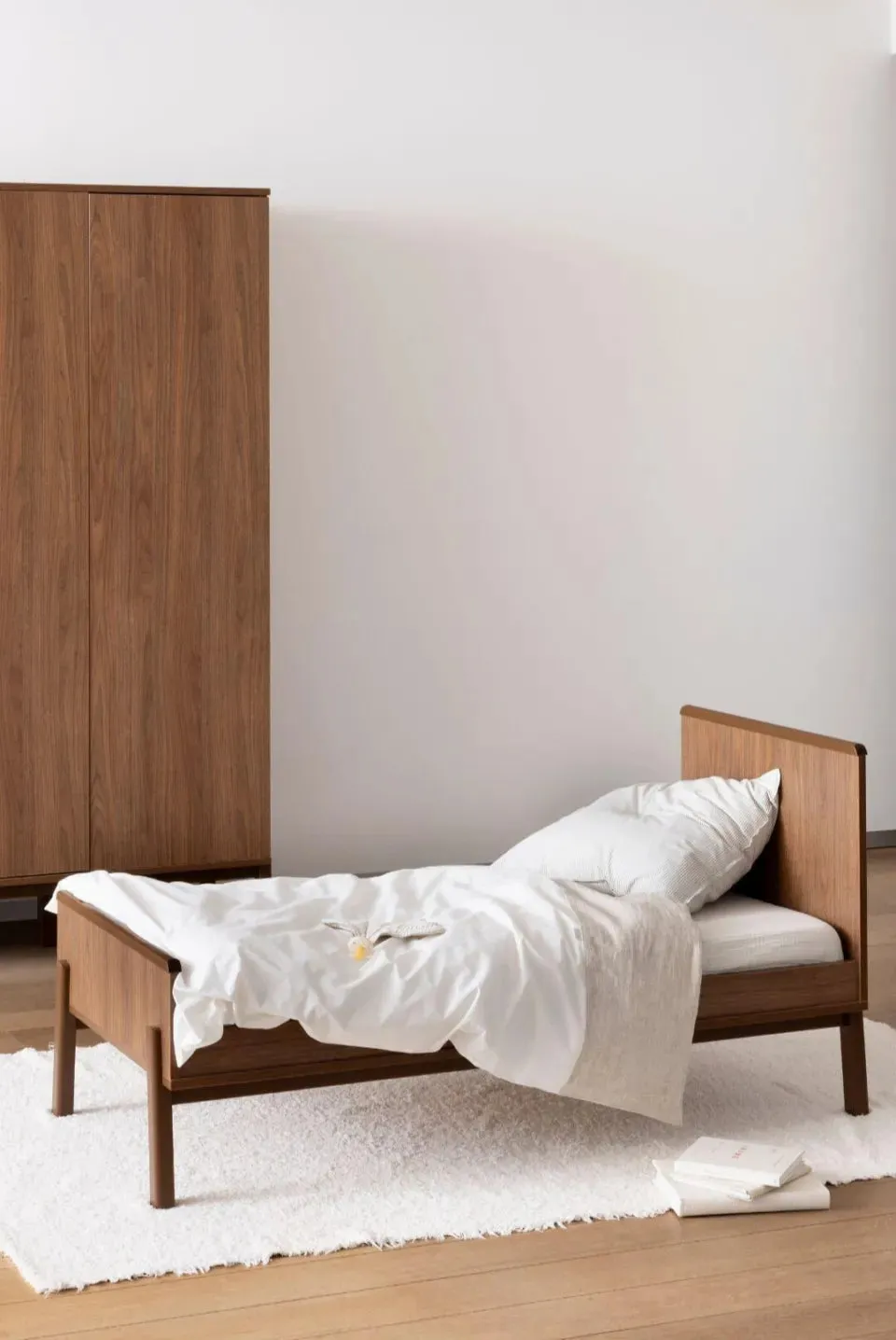 Quax, Ashi Cot Bed, 140cm x 70cm, Chestnut