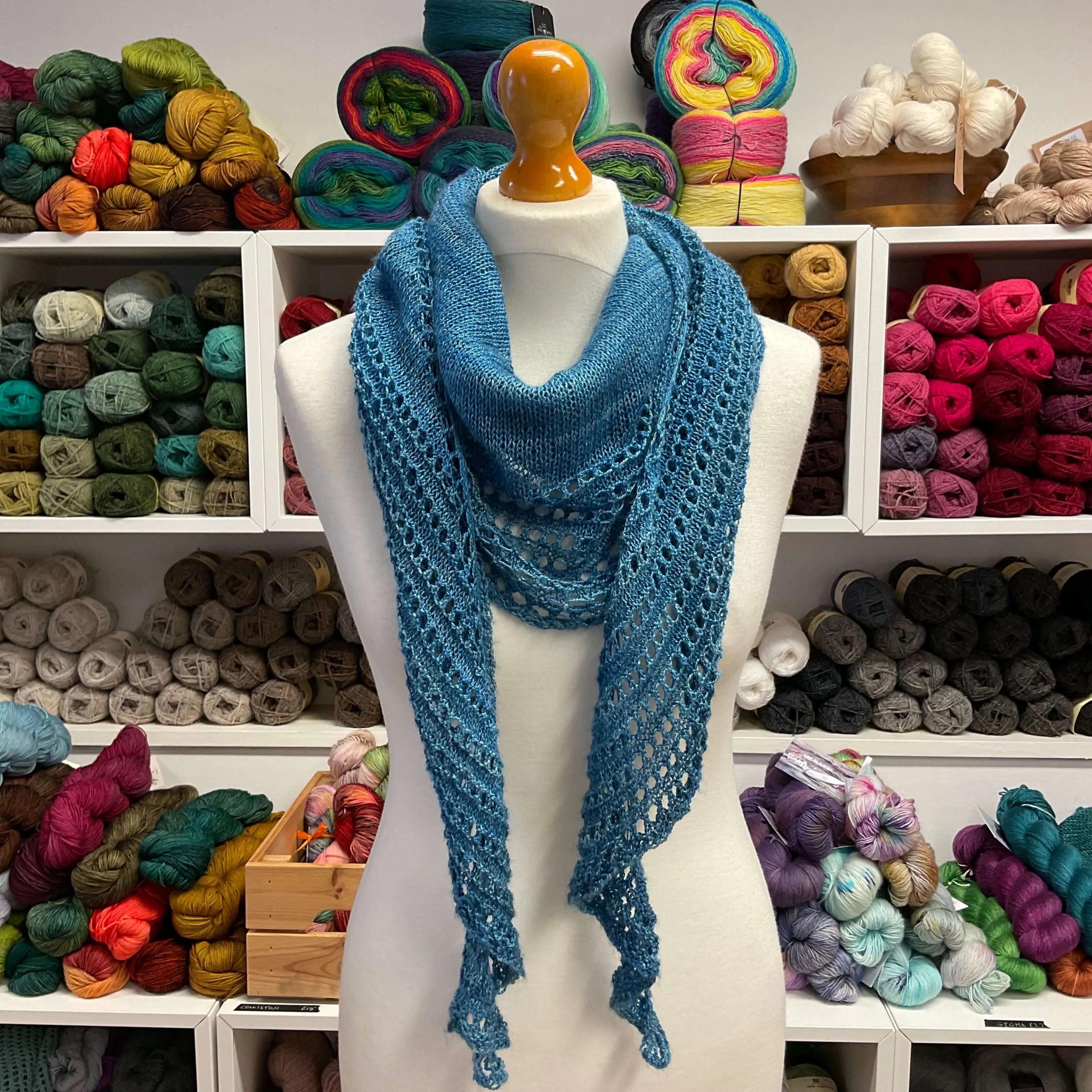 Simple Laceweight Shawl