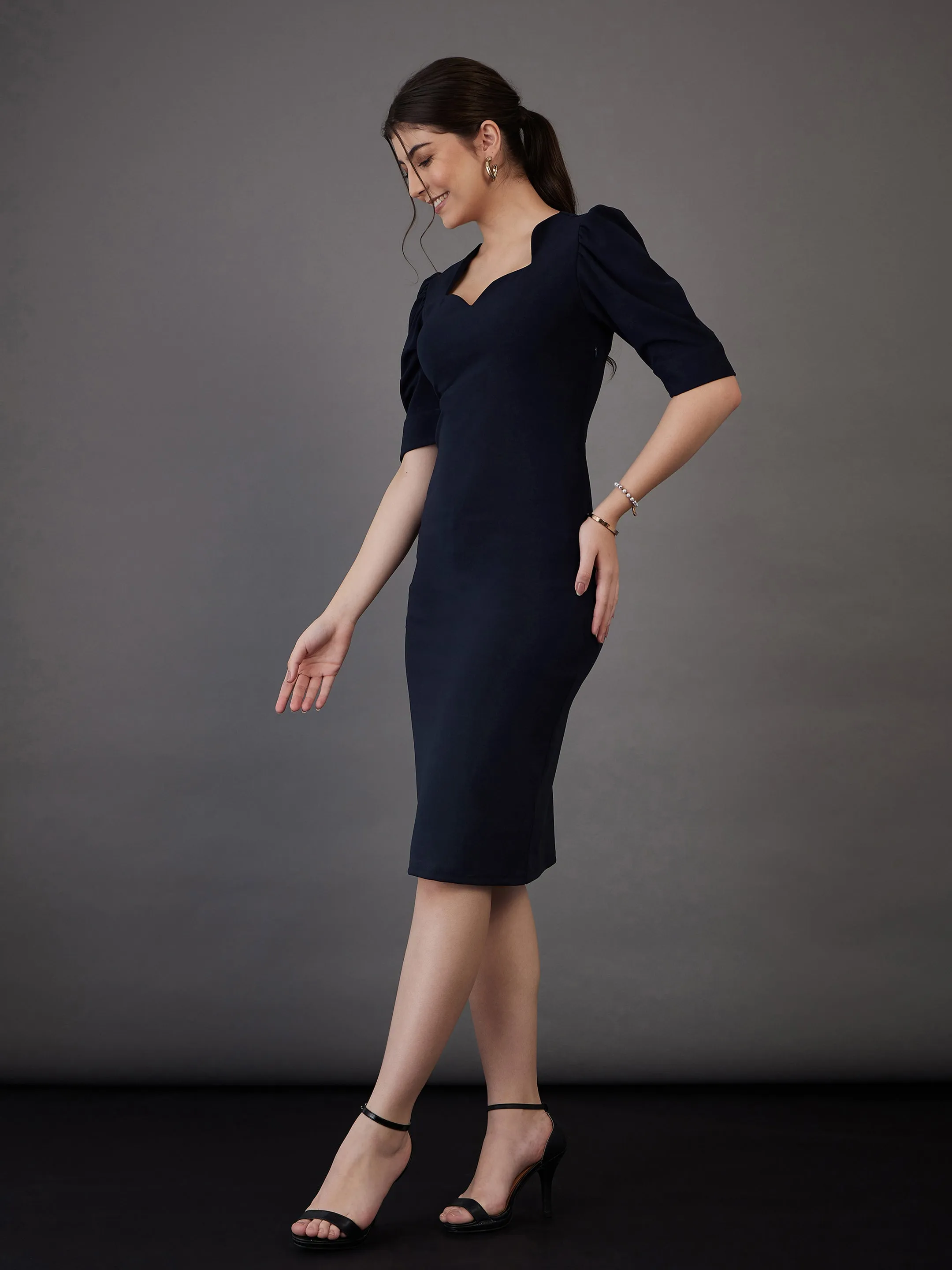 Women Navy Sweetheart Neck Bodycon Midi Dress